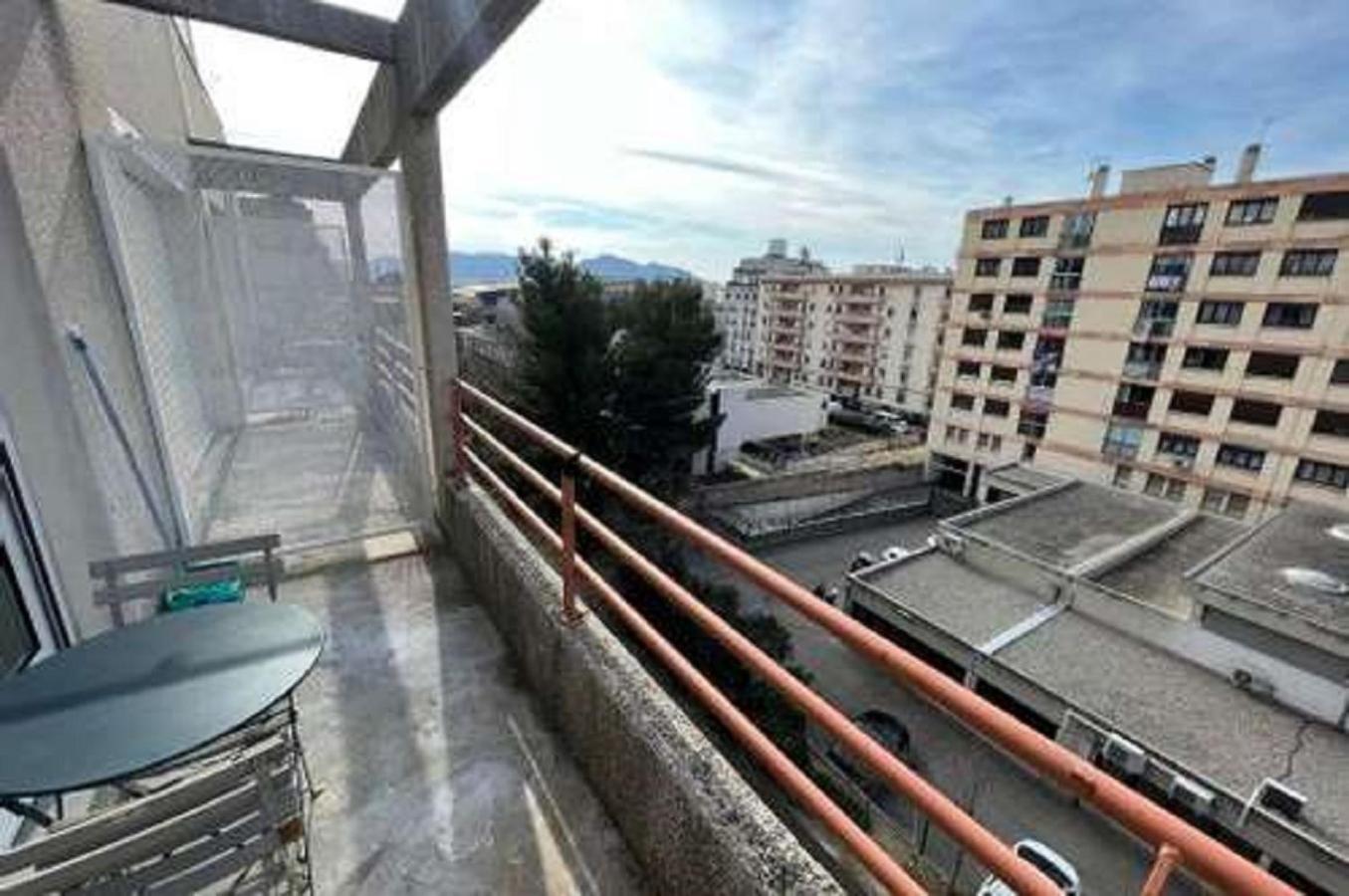 Beau Studio , Ensoleille, Wifi, Etage 5 Ascenceur Apartamento Marselha Exterior foto
